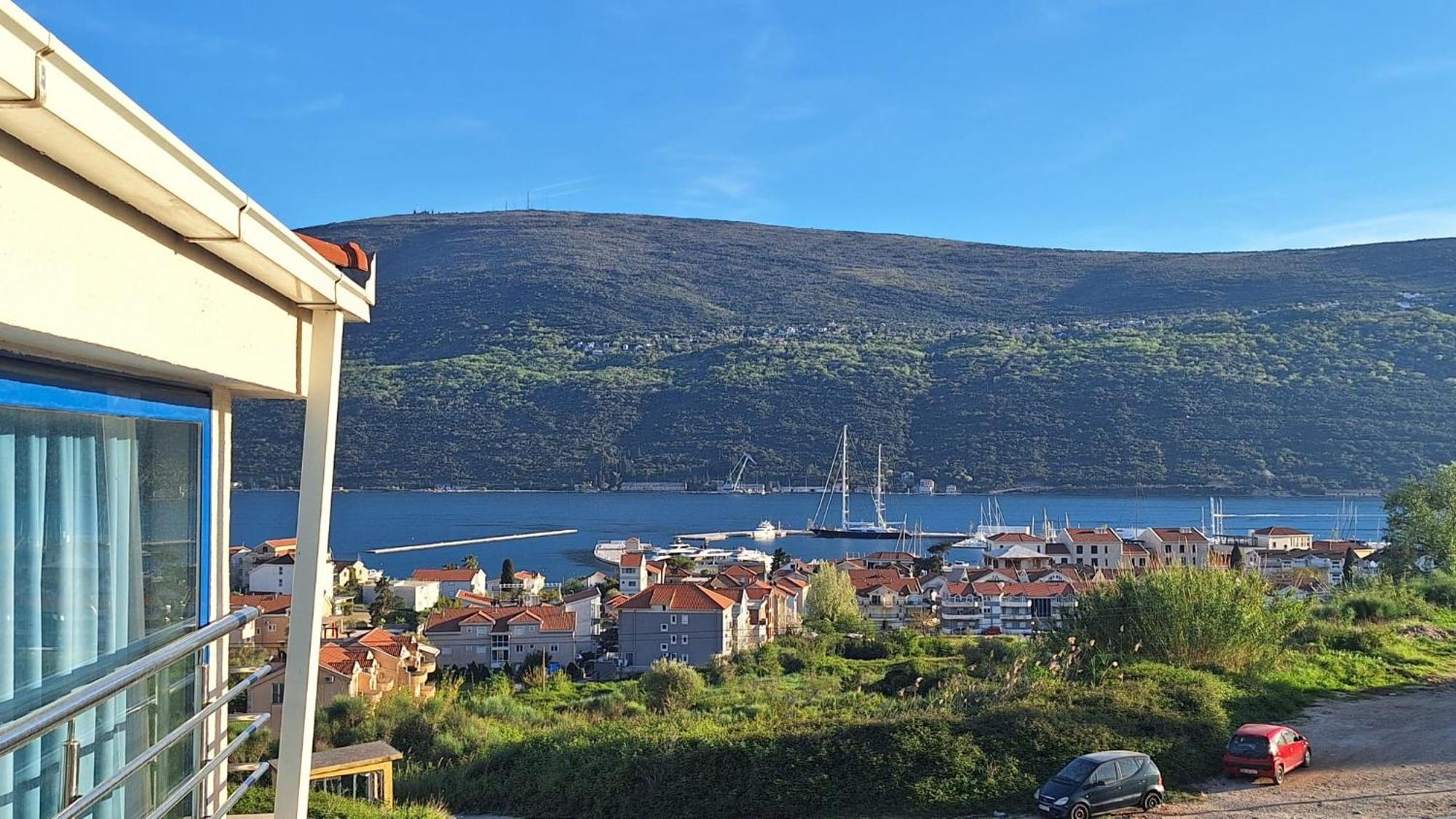 Villa Sea-N-Sun, 7 Bedrooms & Pool, Nearby Portonovi Marina. Ðenovići Exteriör bild